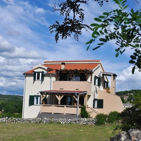 Apartmani Carnizza Ražanac Esterno foto