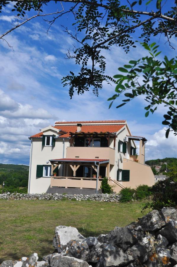 Apartmani Carnizza Ražanac Esterno foto
