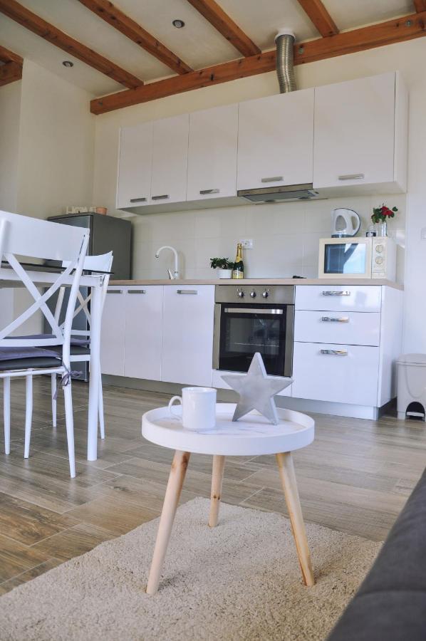 Apartmani Carnizza Ražanac Esterno foto