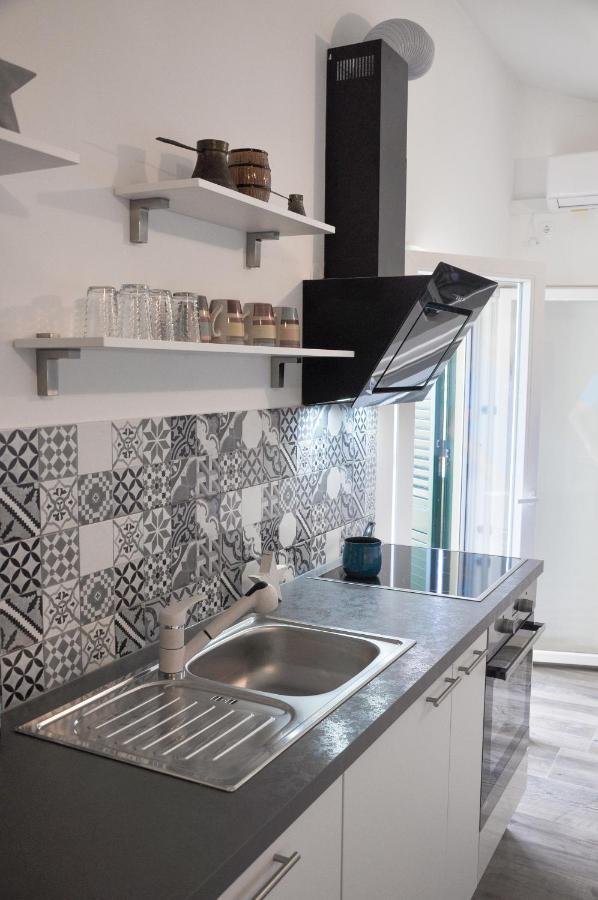 Apartmani Carnizza Ražanac Esterno foto