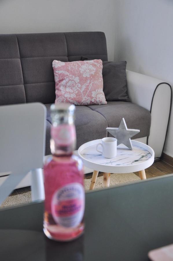 Apartmani Carnizza Ražanac Esterno foto